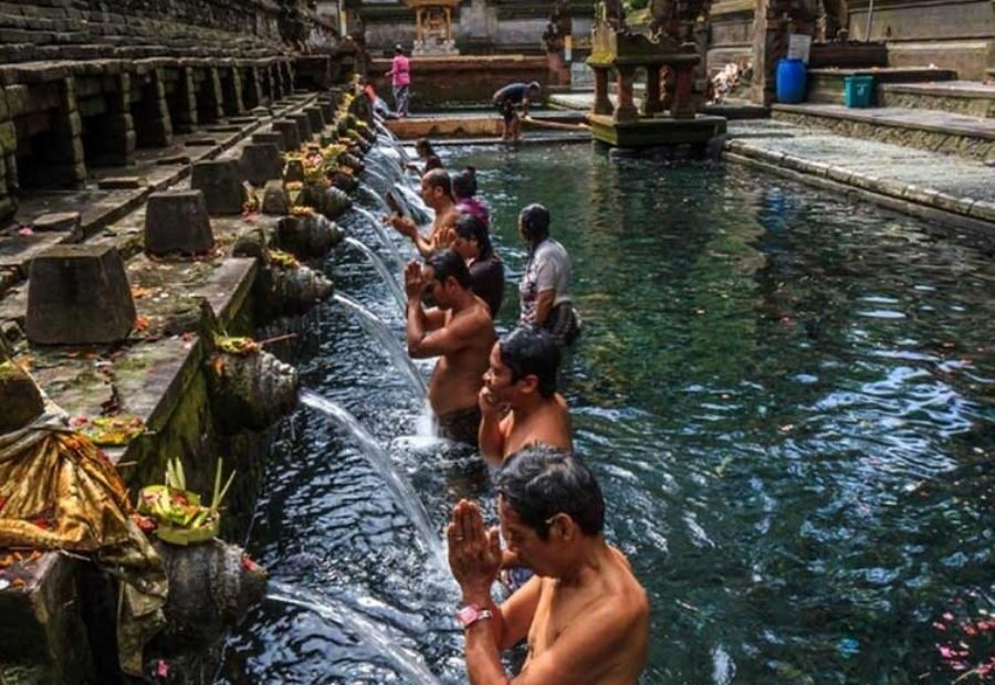 tirta empul temple