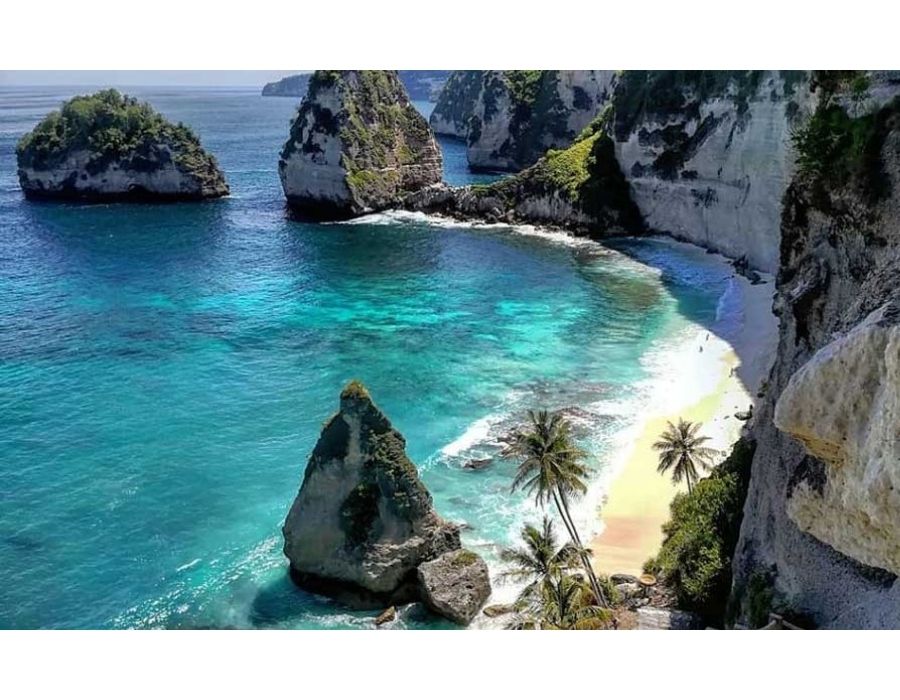 Nusa Penida beach